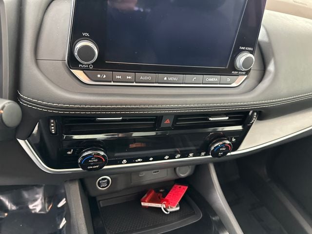 2023 Nissan Rogue SV Premium Package