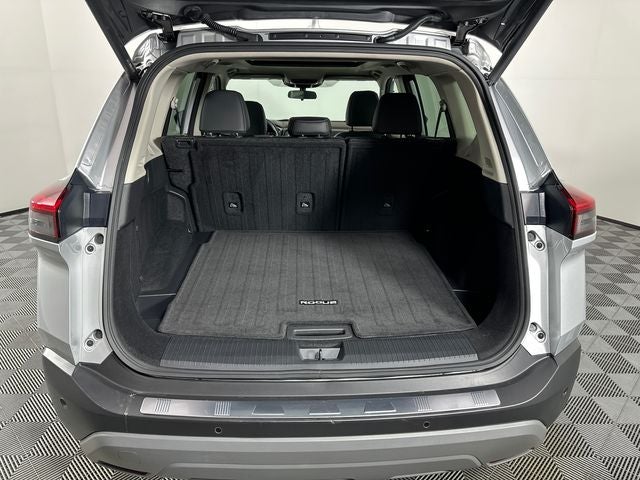 2023 Nissan Rogue SV Premium Package