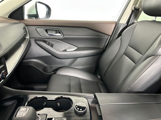 2023 Nissan Rogue SV Premium Package
