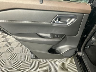 2023 Nissan Rogue SV Premium Package