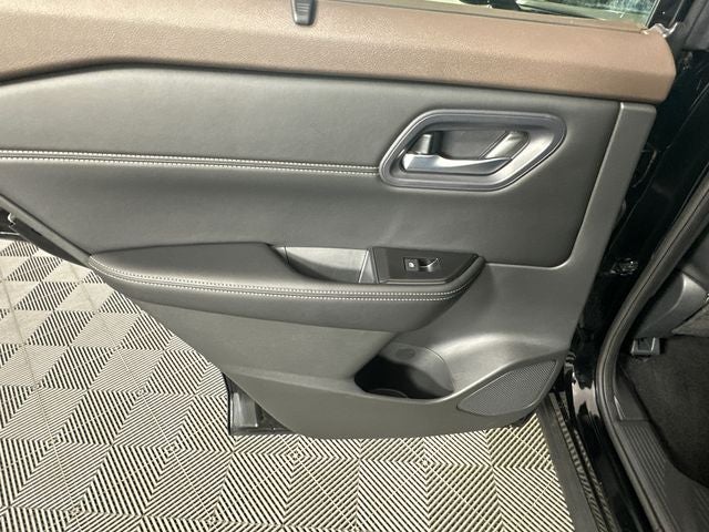 2023 Nissan Rogue SV Premium Package