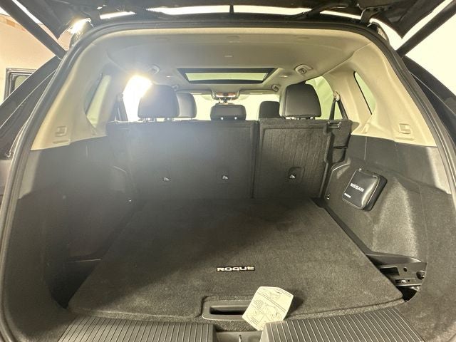 2023 Nissan Rogue SV Premium Package