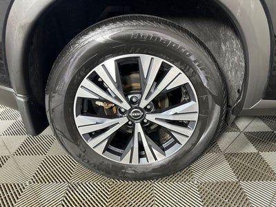 2023 Nissan Rogue SV Premium Package