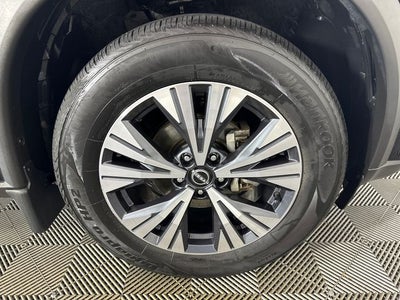 2023 Nissan Rogue SV Premium Package