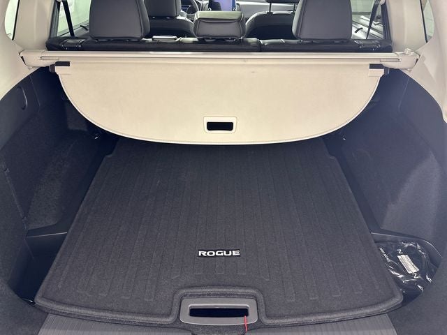2025 Nissan Rogue SV Premium Package