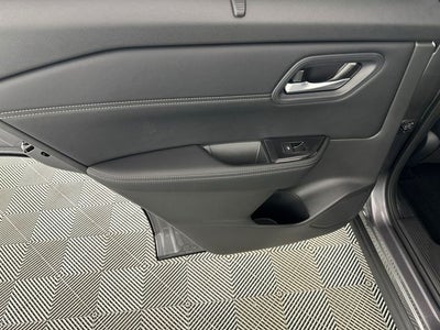 2025 Nissan Rogue SV Premium Package