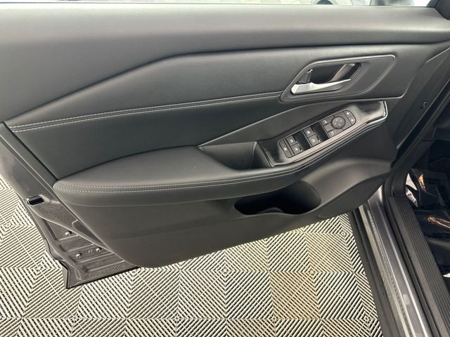 2025 Nissan Rogue SV Premium Package