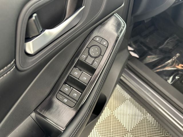 2025 Nissan Rogue SV Premium Package