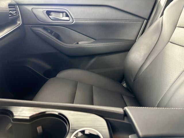 2025 Nissan Rogue SV Premium Package