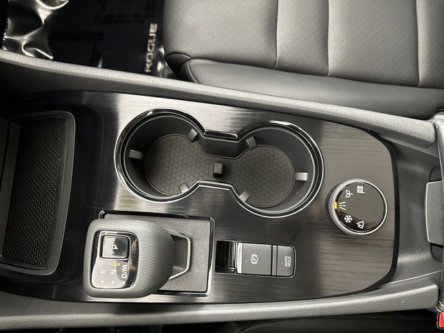2025 Nissan Rogue SV Premium Package