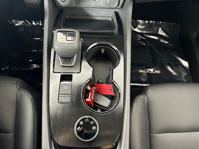 2023 Nissan Rogue SV Premium Package