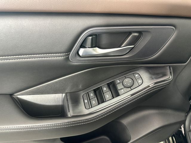2023 Nissan Rogue SV Premium Package