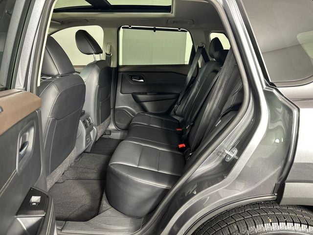 2023 Nissan Rogue SV Premium Package