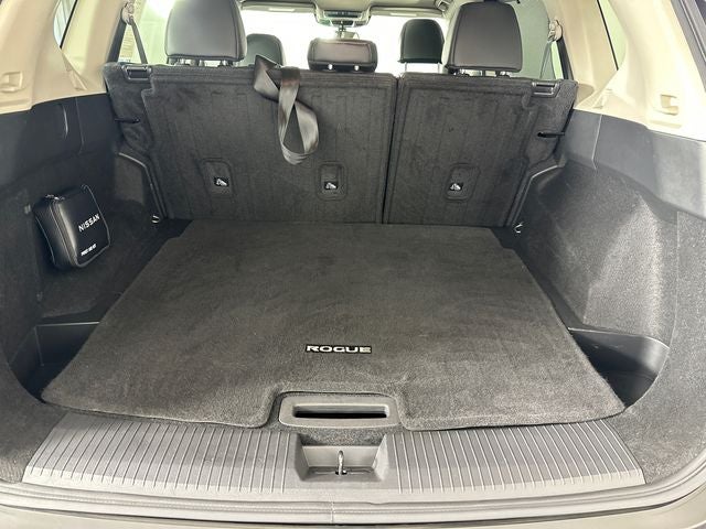 2023 Nissan Rogue SV Premium Package