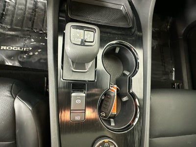 2023 Nissan Rogue SV Premium Package