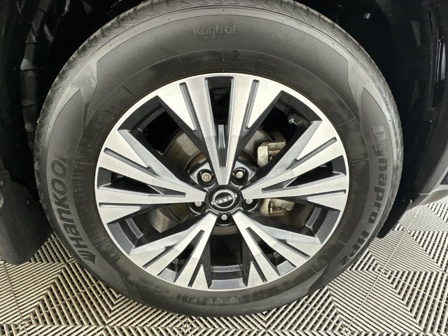 2023 Nissan Rogue SV Premium Package