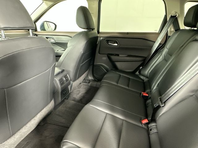 2023 Nissan Rogue SV Premium Package