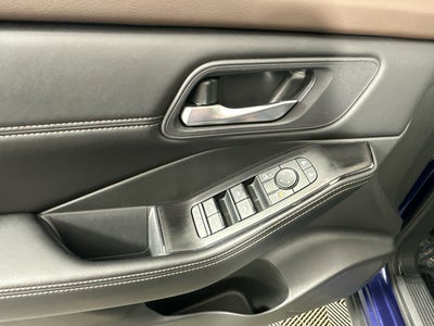 2023 Nissan Rogue SV Premium Package