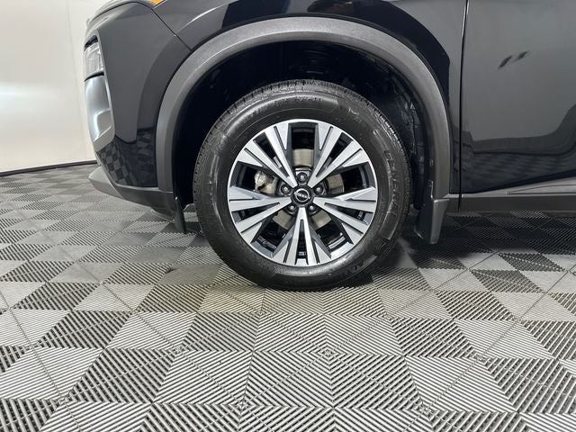 2023 Nissan Rogue SV Premium Package