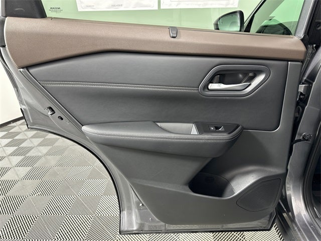 2023 Nissan Rogue SV Premium Package