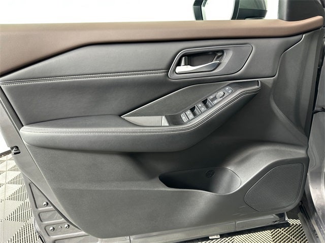 2023 Nissan Rogue SV Premium Package