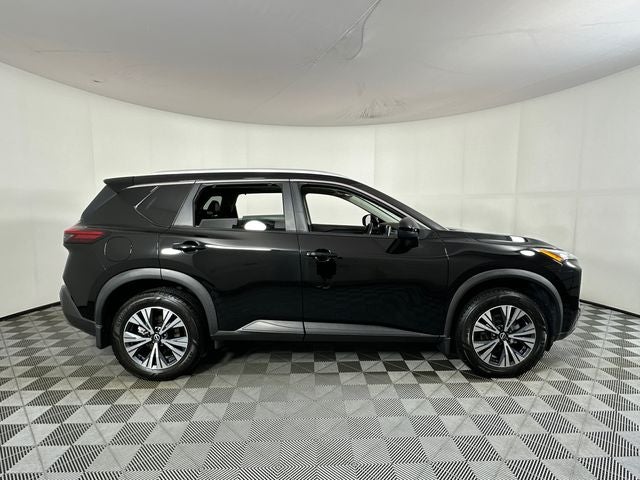 2022 Nissan Rogue SV Premium Package
