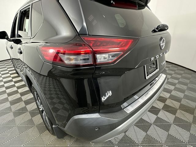 2022 Nissan Rogue SV Premium Package