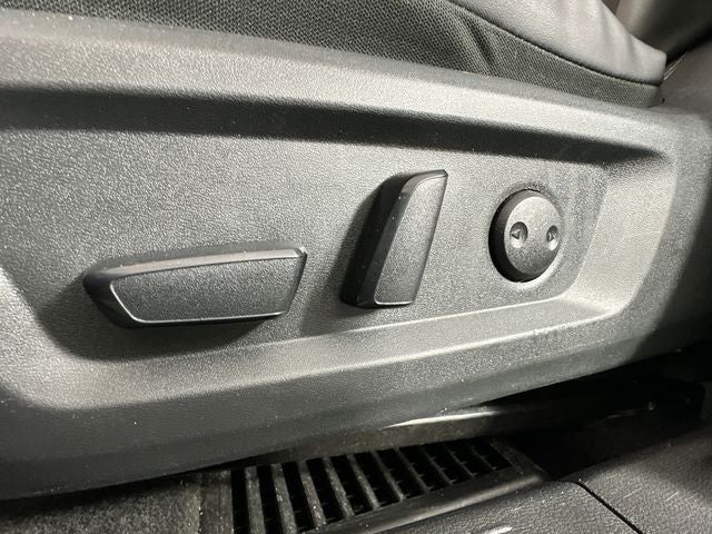 2022 Nissan Rogue SV Premium Package