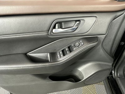 2022 Nissan Rogue SV Premium Package