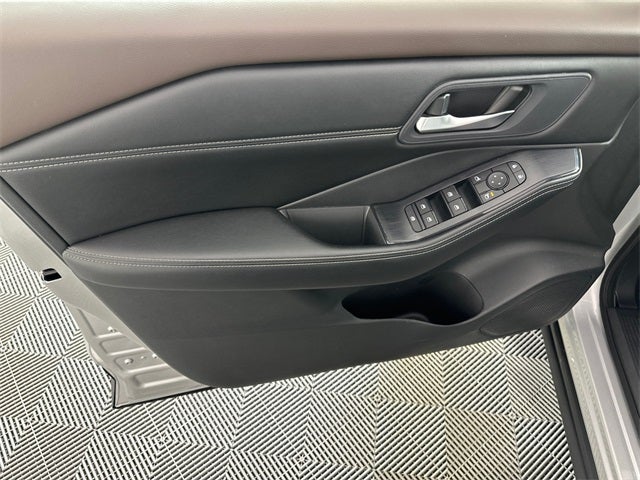 2023 Nissan Rogue SV Premium Package