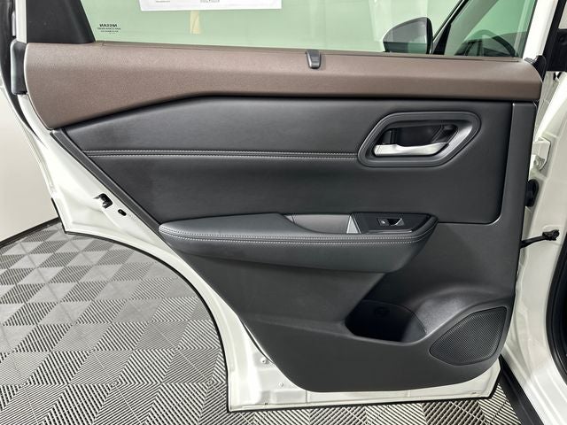 2023 Nissan Rogue SV Premium Package