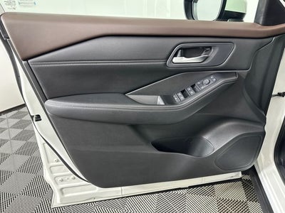 2023 Nissan Rogue SV Premium Package