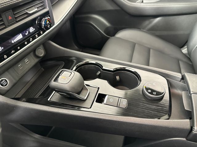 2023 Nissan Rogue SV Premium Package