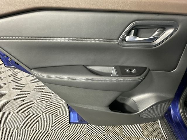 2023 Nissan Rogue SV Premium Package