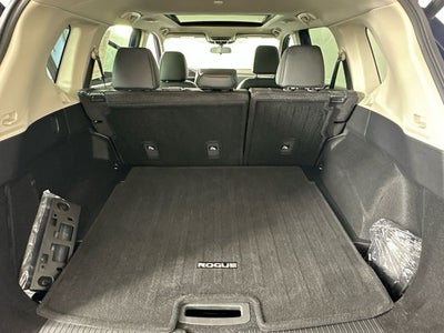 2023 Nissan Rogue SV Premium Package