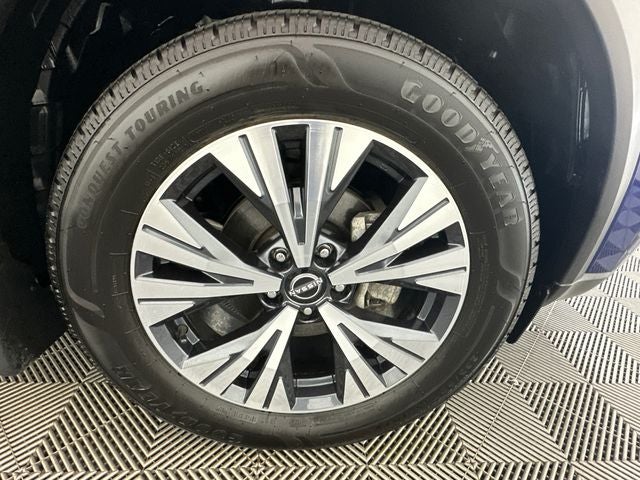 2023 Nissan Rogue SV Premium Package