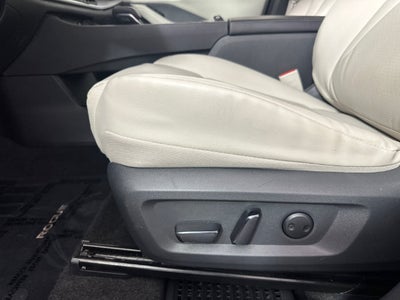 2023 Nissan Rogue SV Premium Package