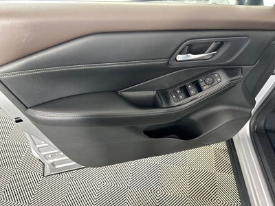 2023 Nissan Rogue SV Premium Package