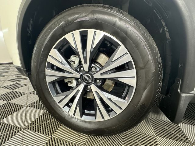 2023 Nissan Rogue SV Premium Package