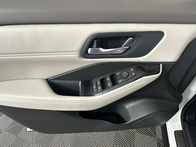 2023 Nissan Rogue SV Premium Package
