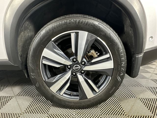2023 Nissan Rogue SL Premium Package
