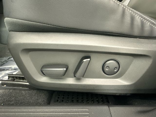 2023 Nissan Rogue SL Premium Package