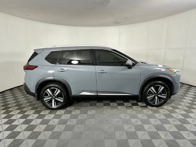 2022 Nissan Rogue SL Premium Package