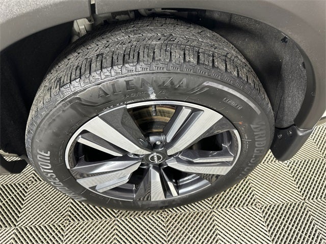 2023 Nissan Rogue SL Premium Package