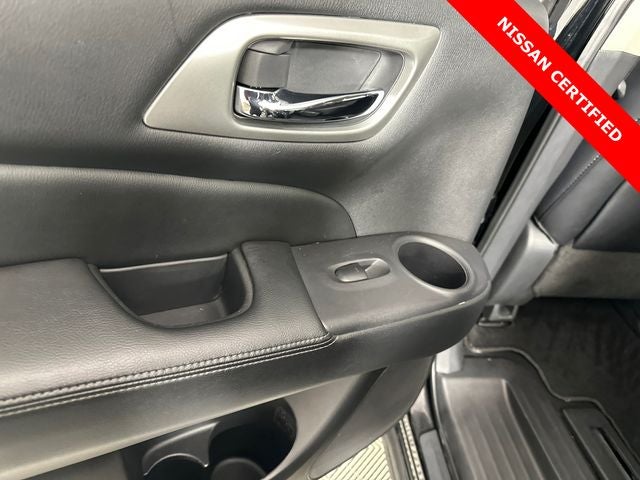 2020 Nissan Pathfinder Platinum