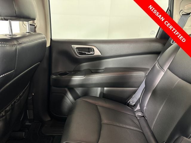 2020 Nissan Pathfinder Platinum