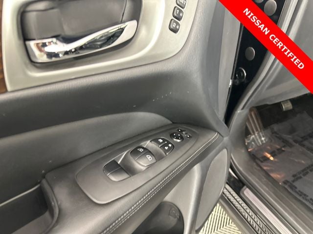 2020 Nissan Pathfinder Platinum