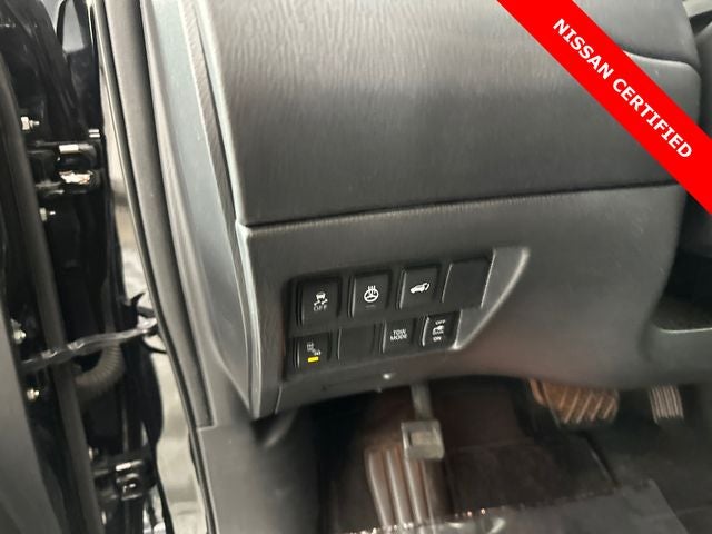 2020 Nissan Pathfinder Platinum