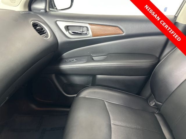 2020 Nissan Pathfinder Platinum