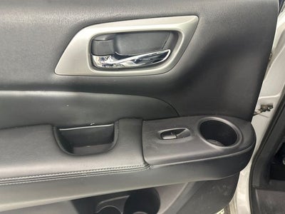 2017 Nissan Pathfinder Platinum